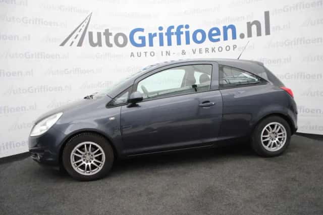 Opel Corsa (2009) thumbnail 2