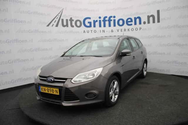 Ford Focus (2014) thumbnail 1