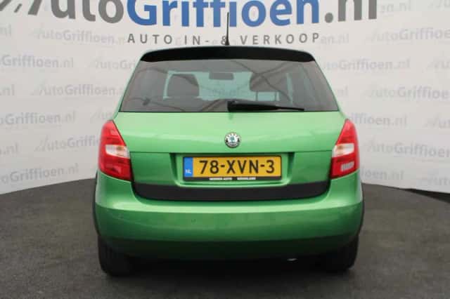 Škoda Fabia (2012) thumbnail 4