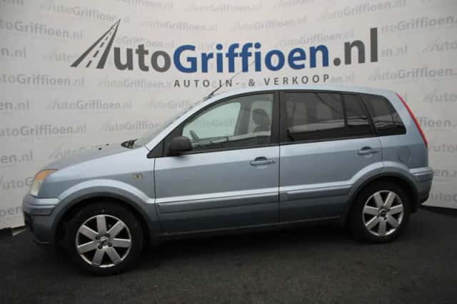 Ford Fusion (2007) thumbnail 2