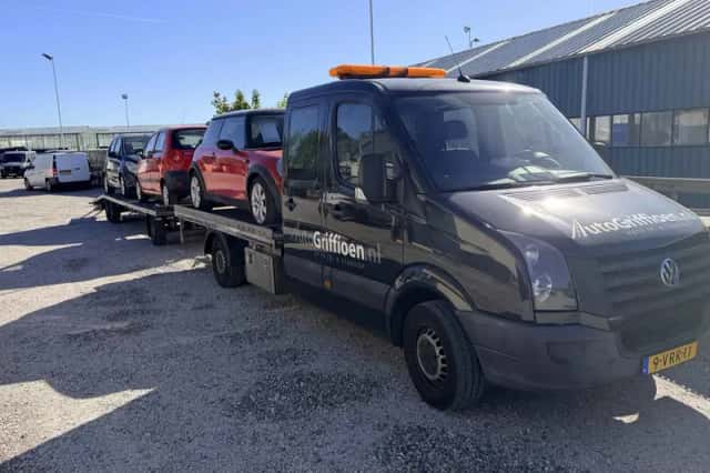 Volkswagen Crafter (2011) thumbnail 1