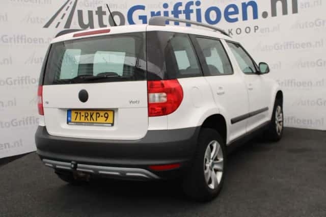 Škoda Yeti (2011) thumbnail 5