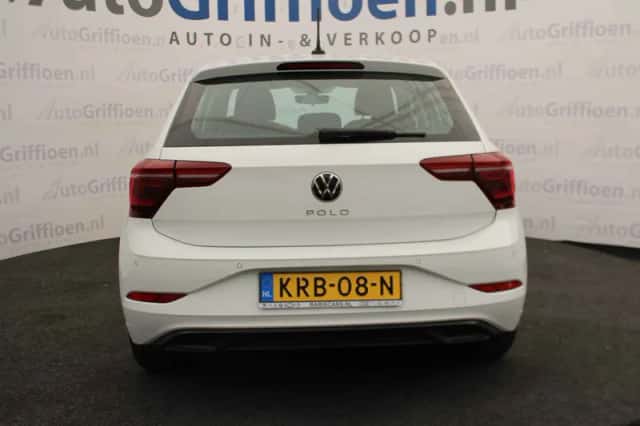 Volkswagen Polo (2023) thumbnail 4