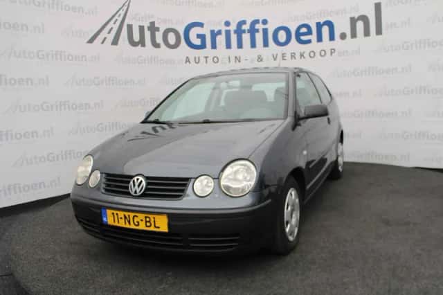 Volkswagen Polo (2003) thumbnail 1