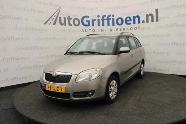 Škoda Fabia (2008) thumbnail 1