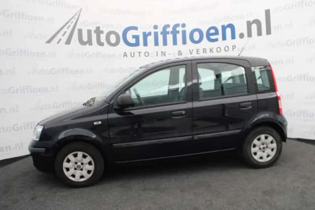 Fiat Panda (2010) thumbnail 2