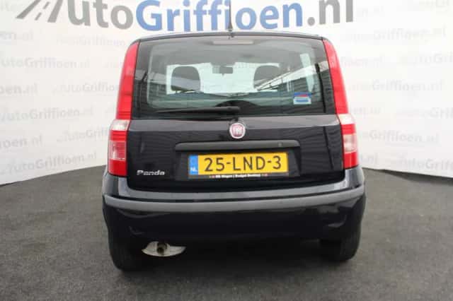Fiat Panda (2010) thumbnail 4
