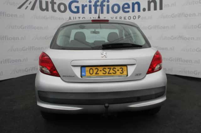 Peugeot 207 (2012) thumbnail 4