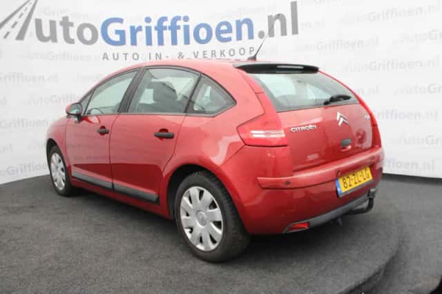 Citroën C4 (2008) thumbnail 3