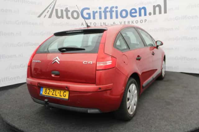 Citroën C4 (2008) thumbnail 5