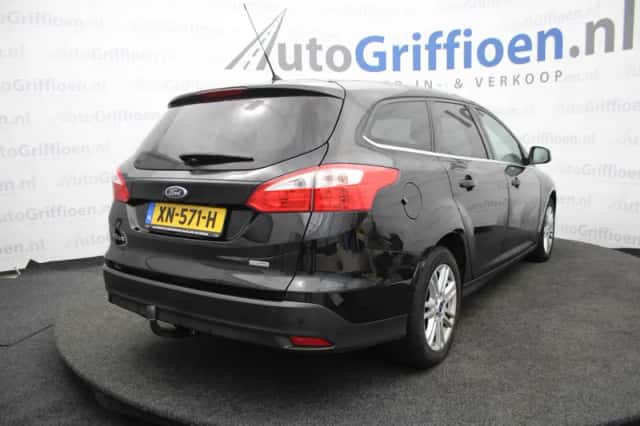 Ford Focus (2013) thumbnail 5
