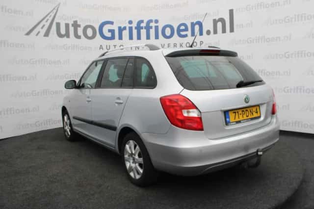 Škoda Fabia (2011) thumbnail 3