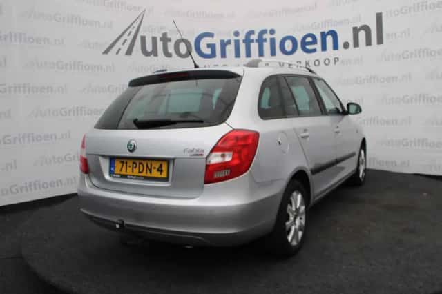 Škoda Fabia (2011) thumbnail 5