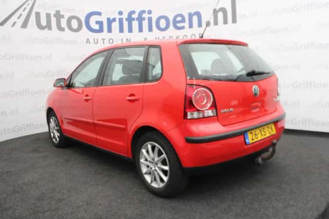 Volkswagen Polo (2007) thumbnail 3