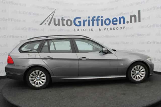 BMW 3-Serie (2009) thumbnail 6