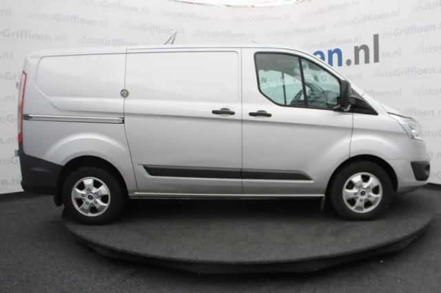 Ford Transit Custom (2016) thumbnail 5