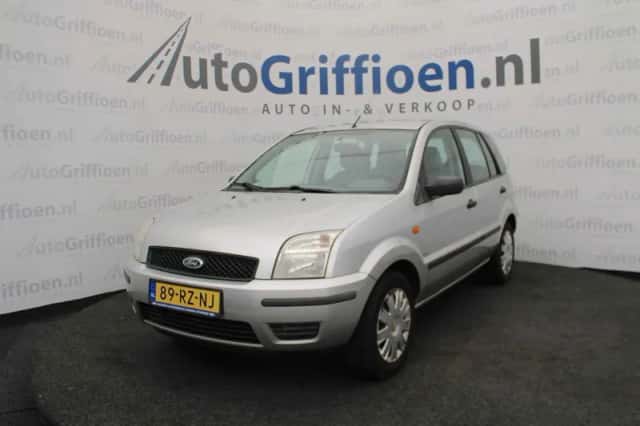 Ford Fusion (2005) thumbnail 1