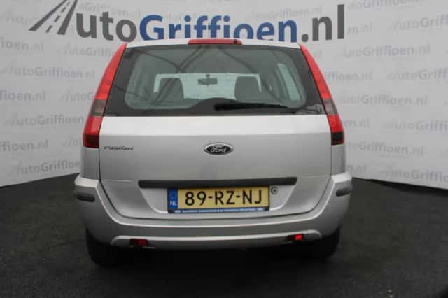 Ford Fusion (2005) thumbnail 4