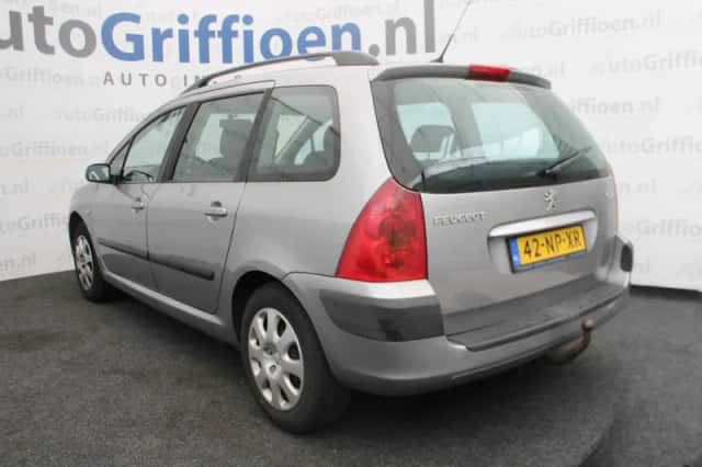 Peugeot 307 (2004) thumbnail 3
