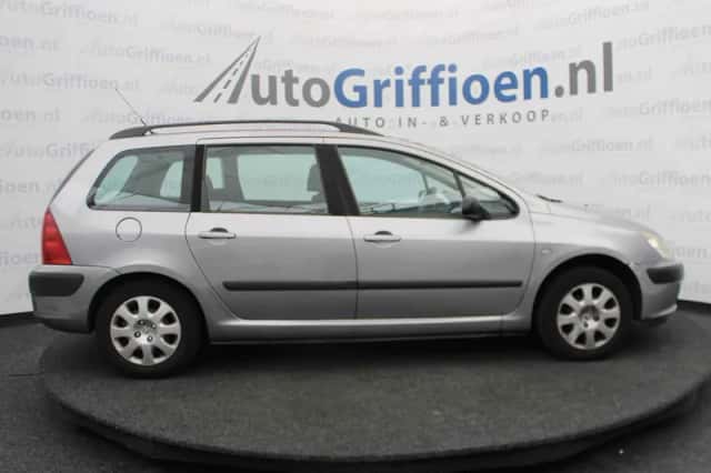 Peugeot 307 (2004) thumbnail 6