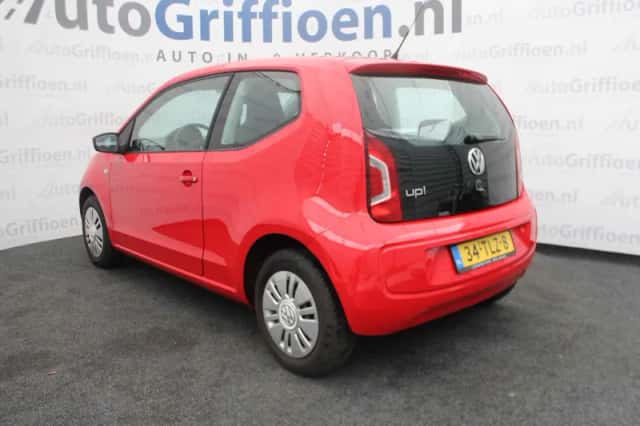 Volkswagen Up! (2012) thumbnail 3