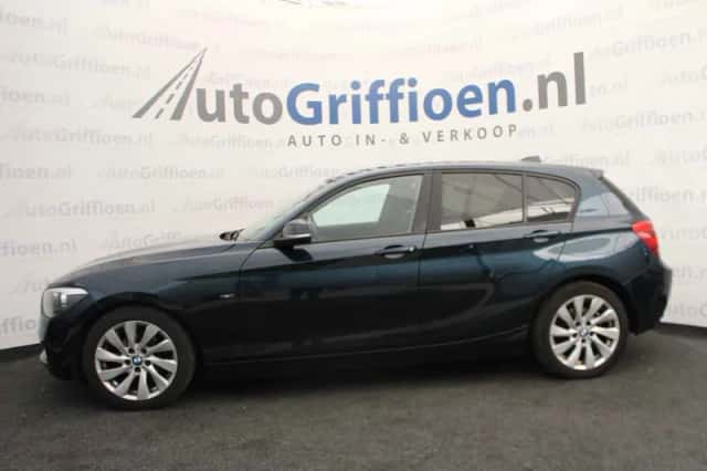 BMW 1-Serie (2012) thumbnail 2