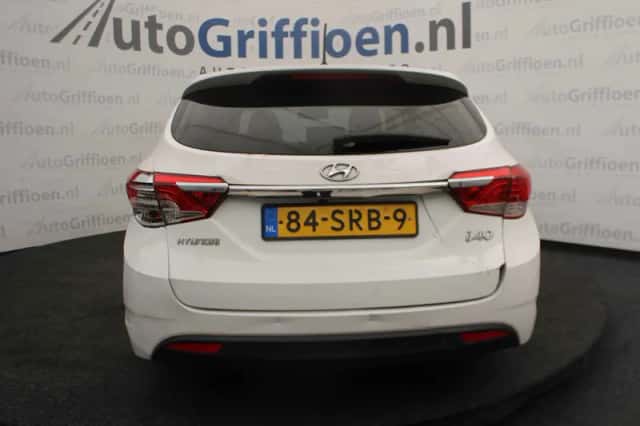 Hyundai i40 (2011) thumbnail 4