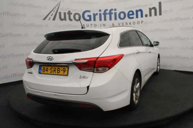 Hyundai i40 (2011) thumbnail 5