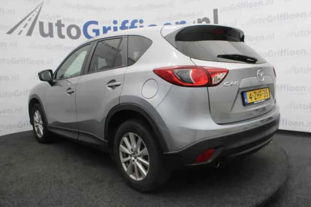 Mazda CX-5 (2015) thumbnail 3