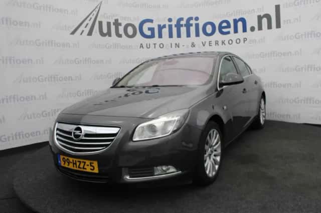 Opel Insignia (2009) thumbnail 1