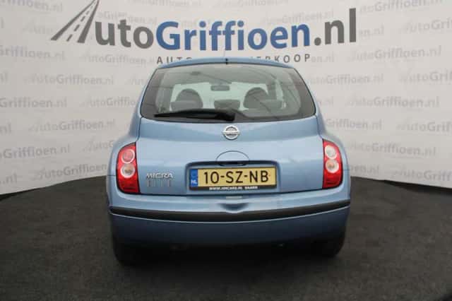 Nissan Micra (2006) thumbnail 4