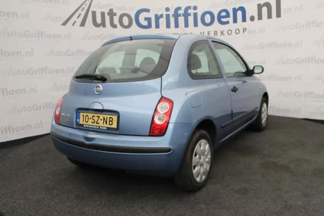 Nissan Micra (2006) thumbnail 5
