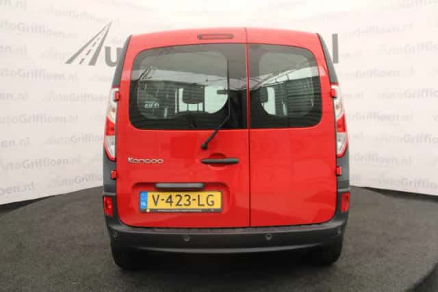 Renault Kangoo (2018) thumbnail 4
