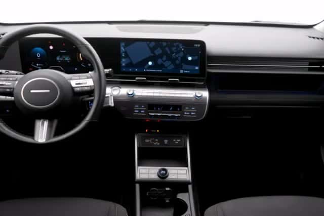 Hyundai Kona (2025) thumbnail 3