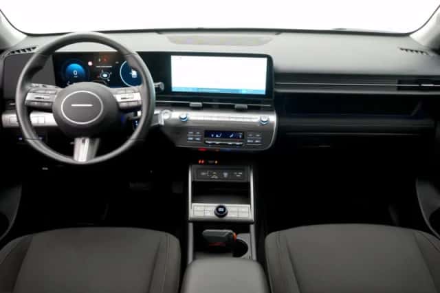 Hyundai Kona (2025) thumbnail 3
