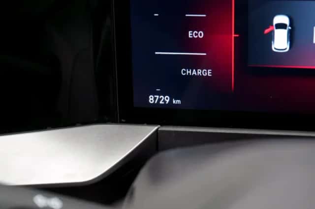 Opel Mokka-e (2025) thumbnail 4