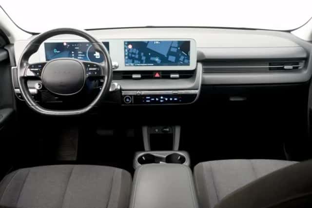 Hyundai Ioniq 5 (2022) thumbnail 3