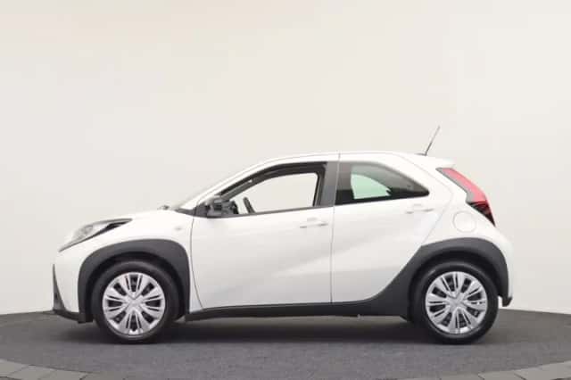 Toyota Aygo (2023) thumbnail 6