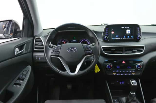 Hyundai Tucson (2019) thumbnail 3
