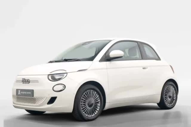Fiat 500 (2023) thumbnail 1