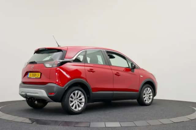 Opel Crossland (2022) thumbnail 2