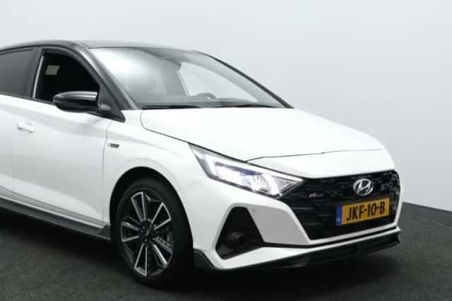 Hyundai i20 (2024) thumbnail 3