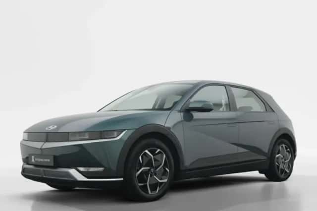Hyundai Ioniq 5 (2023) thumbnail 1