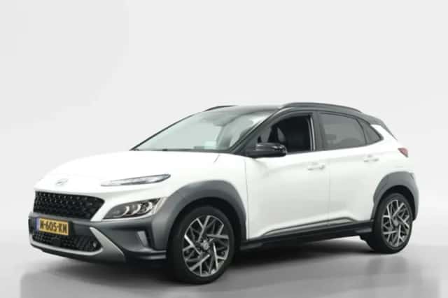 Hyundai Kona (2021) thumbnail 1