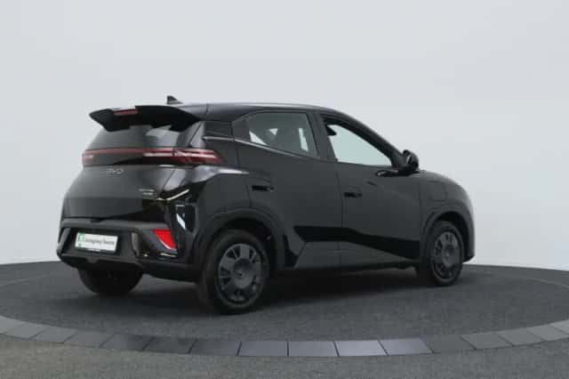 BYD Dolphin (2026) thumbnail 2