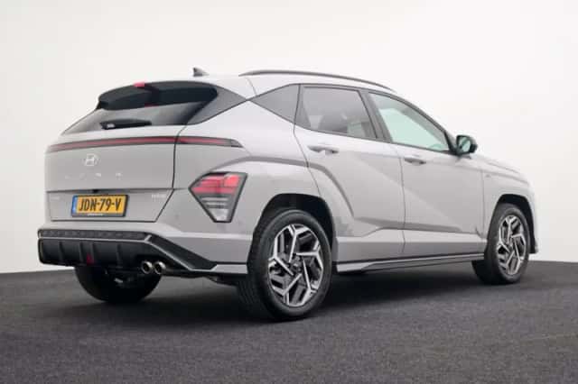 Hyundai Kona (2025) thumbnail 2