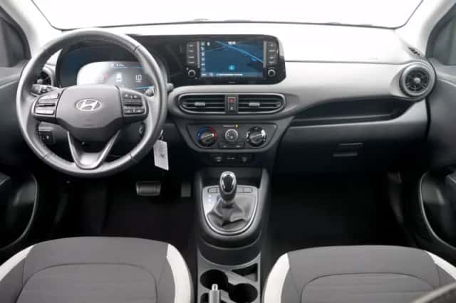 Hyundai i10 (2025) thumbnail 3