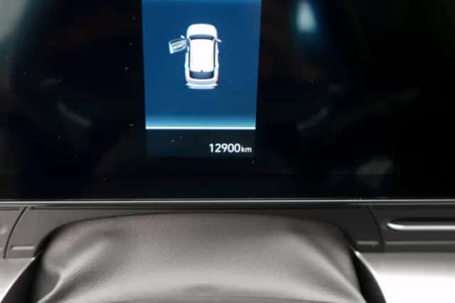Hyundai Kona (2025) thumbnail 4