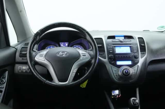 Hyundai ix20 (2012) thumbnail 3