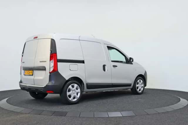 Dacia Dokker (2014) thumbnail 2